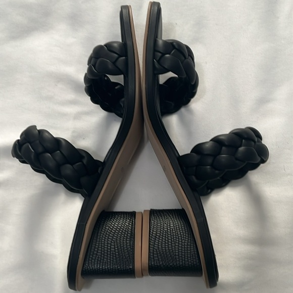 NWOB Dolce Vita Ronin Braided Sandals with Croc Embossed Heel - Picture 8 of 9